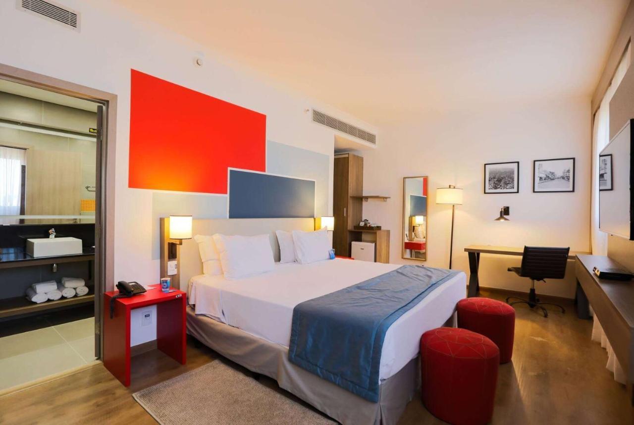 Tryp By Wyndham Ribeirao Preto Hotel Eksteriør billede A room at the hotel