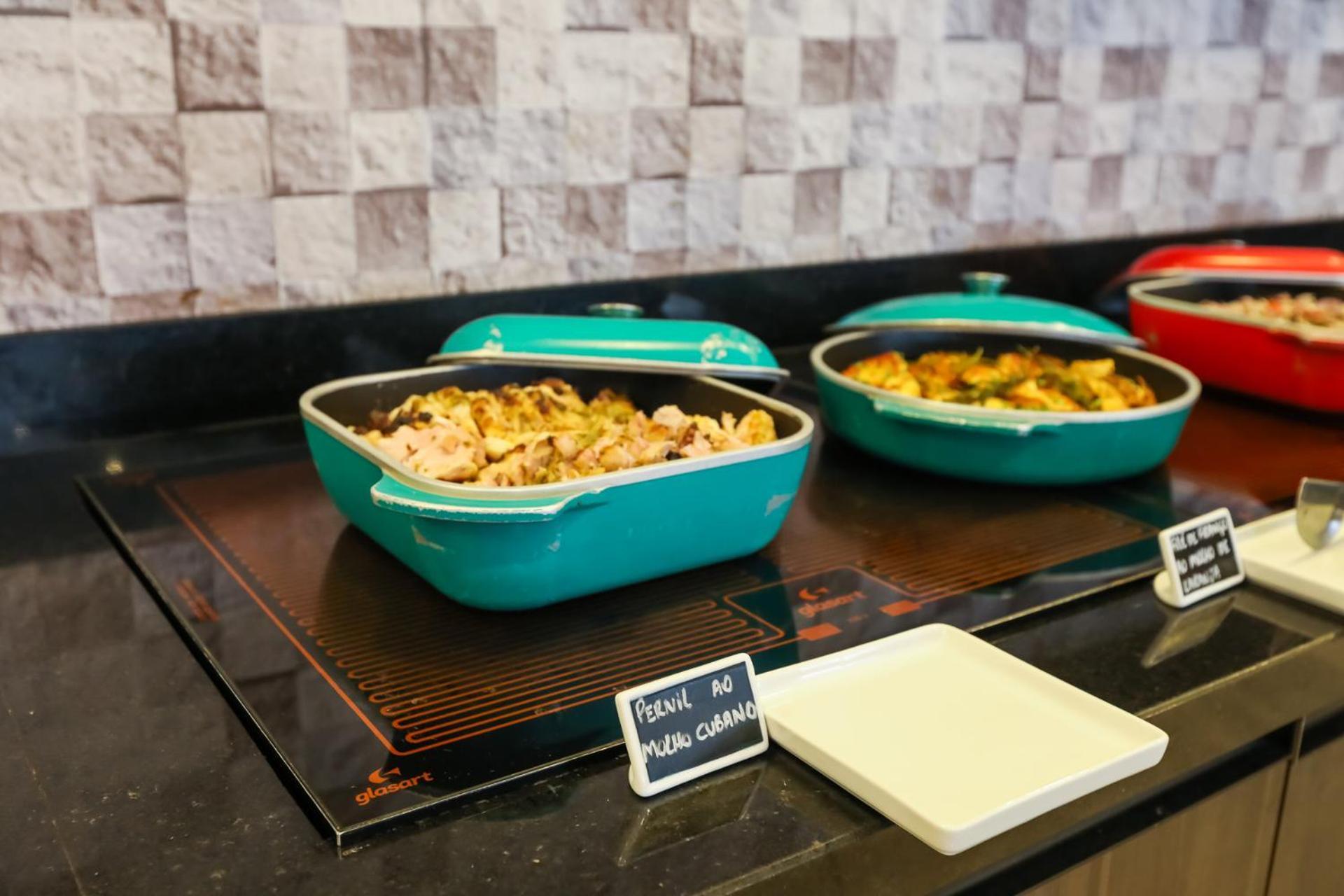 Tryp By Wyndham Ribeirao Preto Hotel Eksteriør billede A hot plate